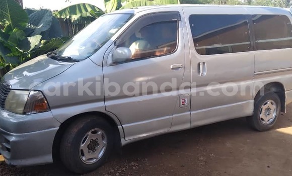 Buy Used Toyota Granvia White Car in Mbale in Uganda Buy Used Toyota Granvia White Car in Mbale in Uganda