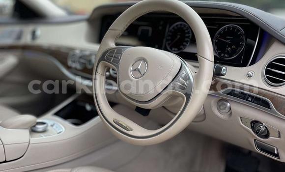 Nunua Ilio tumika Mercedes‒Benz S–Class Nyeusi Gari ndani ya Kampala nchini Uganda Nunua Ilio tumika Mercedes‒Benz S–Class Nyeusi Gari ndani ya Kampala nchini Uganda