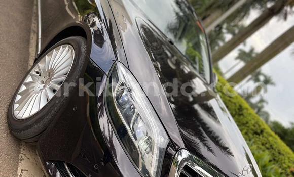 Nunua Ilio tumika Mercedes‒Benz S–Class Nyeusi Gari ndani ya Kampala nchini Uganda Nunua Ilio tumika Mercedes‒Benz S–Class Nyeusi Gari ndani ya Kampala nchini Uganda