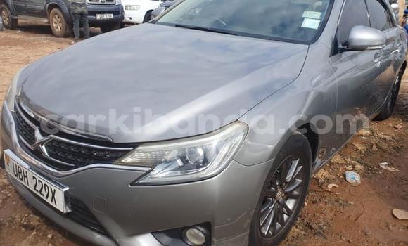 Nunua Ilio tumika Toyota Mark X Nyingine Gari ndani ya Kampala nchini Uganda