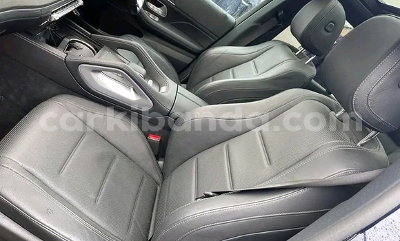 Gura Yakoze Mercedes‒Benz GLE Blue Imodoka i Kampala mu Uganda Gura Yakoze Mercedes‒Benz GLE Blue Imodoka i Kampala mu Uganda