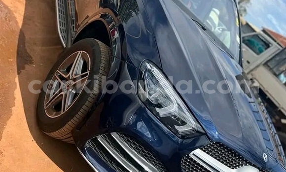 Gura Yakoze Mercedes‒Benz GLE Blue Imodoka i Kampala mu Uganda Gura Yakoze Mercedes‒Benz GLE Blue Imodoka i Kampala mu Uganda