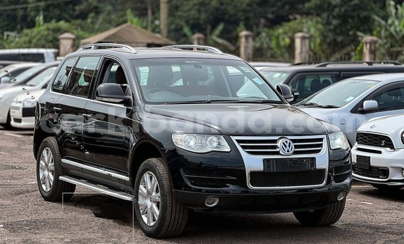 Acheter Occasion Voiture Volkswagen Touareg Noir à Kampala, Ouganda Acheter Occasion Voiture Volkswagen Touareg Noir à Kampala, Ouganda