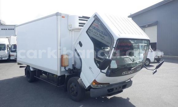 Buy Used Isuzu Bighorn White Truck in Kampala in Uganda Buy Used Isuzu Bighorn White Truck in Kampala in Uganda