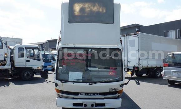 Buy Used Isuzu Bighorn White Truck in Kampala in Uganda Buy Used Isuzu Bighorn White Truck in Kampala in Uganda