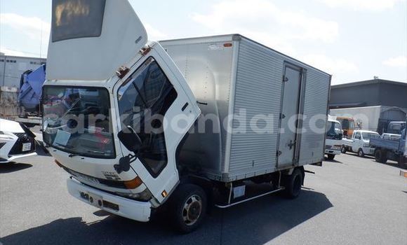 Buy Used Isuzu Bighorn White Truck in Kampala in Uganda Buy Used Isuzu Bighorn White Truck in Kampala in Uganda