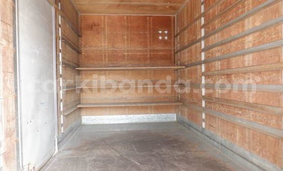 Buy Used Isuzu Bighorn White Truck in Kampala in Uganda Buy Used Isuzu Bighorn White Truck in Kampala in Uganda