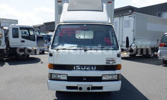 Buy Used Isuzu Bighorn White Truck in Kampala in Uganda Buy Used Isuzu Bighorn White Truck in Kampala in Uganda