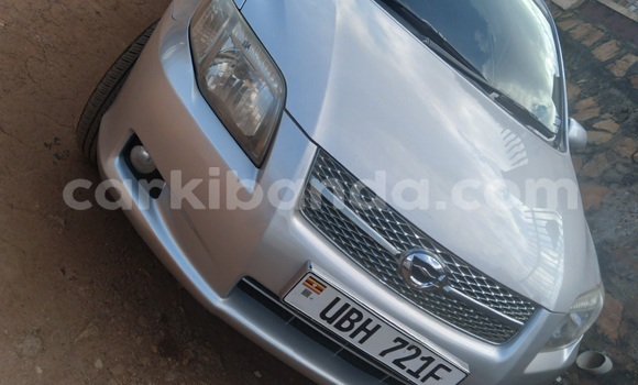 Nunua Ilio tumika Toyota Fielder Fedha Gari ndani ya Kampala nchini Uganda Nunua Ilio tumika Toyota Fielder Fedha Gari ndani ya Kampala nchini Uganda