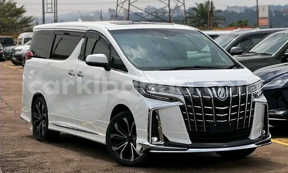 Buy Used Toyota Alphard White Car in Kampala in Uganda