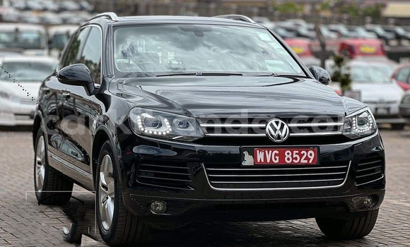 Acheter Occasion Voiture Volkswagen Touareg Noir à Kampala, Ouganda