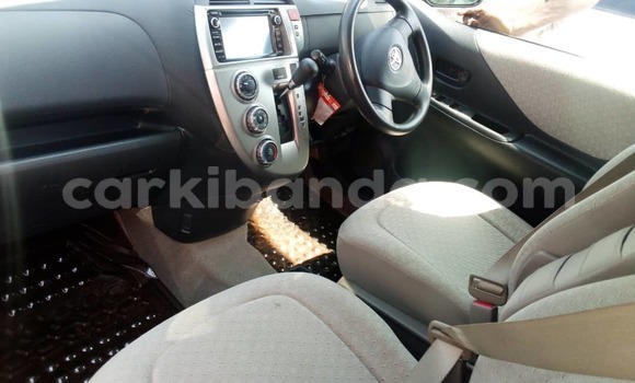 Gura Yakoze Toyota Ractis Silver Imodoka i Kampala mu Uganda Gura Yakoze Toyota Ractis Silver Imodoka i Kampala mu Uganda