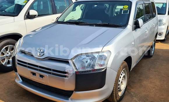 Gura Yakoze Toyota Probox Silver Imodoka i Kampala mu Uganda Gura Yakoze Toyota Probox Silver Imodoka i Kampala mu Uganda