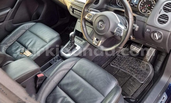 Nunua Ilio tumika Volkswagen Tiguan Nyeusi Gari ndani ya Kampala nchini Uganda Nunua Ilio tumika Volkswagen Tiguan Nyeusi Gari ndani ya Kampala nchini Uganda