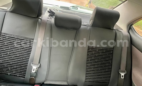 Gura Yakoze Toyota Premio White Imodoka i Kampala mu Uganda Gura Yakoze Toyota Premio White Imodoka i Kampala mu Uganda