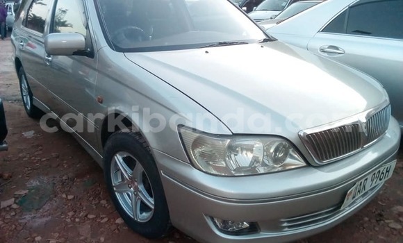 Gura Imported Toyota Vista Silver Imodoka i Kampala mu Uganda Gura Imported Toyota Vista Silver Imodoka i Kampala mu Uganda