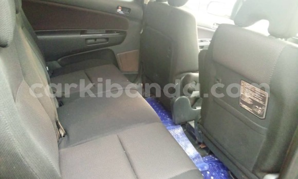 Nunua Ilio tumika Toyota Wish Nyeusi Gari ndani ya Kampala nchini Uganda Nunua Ilio tumika Toyota Wish Nyeusi Gari ndani ya Kampala nchini Uganda