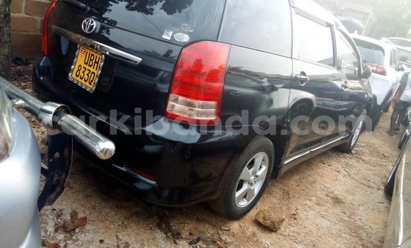 Nunua Ilio tumika Toyota Wish Nyeusi Gari ndani ya Kampala nchini Uganda Nunua Ilio tumika Toyota Wish Nyeusi Gari ndani ya Kampala nchini Uganda
