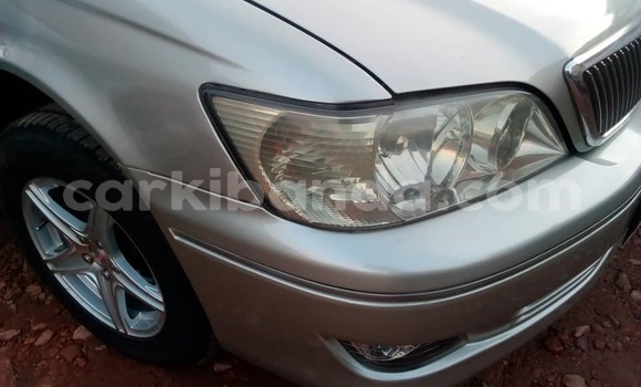 Gura Imported Toyota Vista Silver Imodoka i Kampala mu Uganda Gura Imported Toyota Vista Silver Imodoka i Kampala mu Uganda