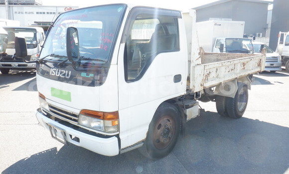 Buy Used Isuzu Bighorn White Truck in Kampala in Uganda Buy Used Isuzu Bighorn White Truck in Kampala in Uganda