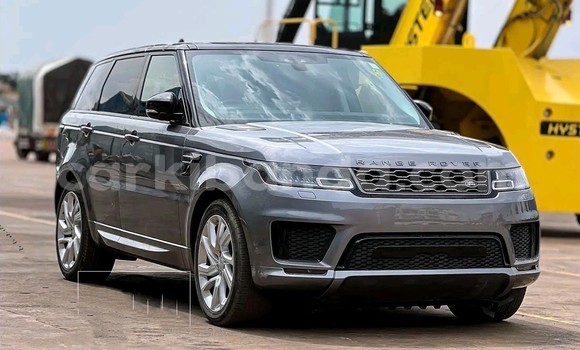 Nunua Ilio tumika Land Rover Range Rover Velar Nyingine Gari ndani ya Kampala nchini Uganda Nunua Ilio tumika Land Rover Range Rover Velar Nyingine Gari ndani ya Kampala nchini Uganda