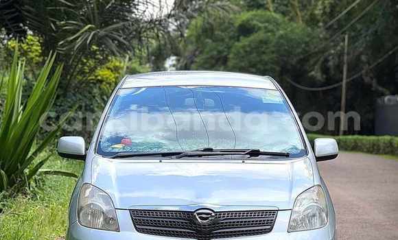 Nunua Ilio tumika Toyota Spacio Fedha Gari ndani ya Kampala nchini Uganda