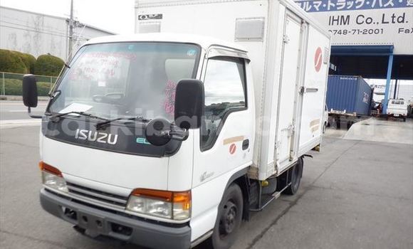 Buy Used Isuzu Bighorn White Truck in Kampala in Uganda
