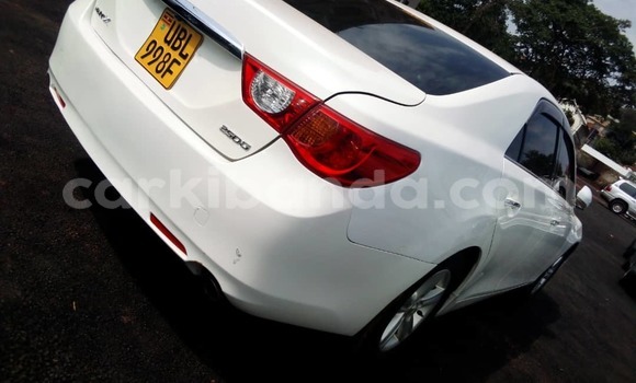 Buy Used Toyota Mark X White Car in Kampala in Uganda Buy Used Toyota Mark X White Car in Kampala in Uganda