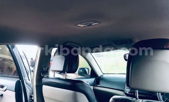 Gura Yakoze Toyota Mark X Silver Imodoka i Kampala mu Uganda Gura Yakoze Toyota Mark X Silver Imodoka i Kampala mu Uganda