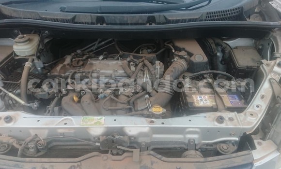 Gura Yakoze Toyota Noah Silver Imodoka i Kampala mu Uganda Gura Yakoze Toyota Noah Silver Imodoka i Kampala mu Uganda