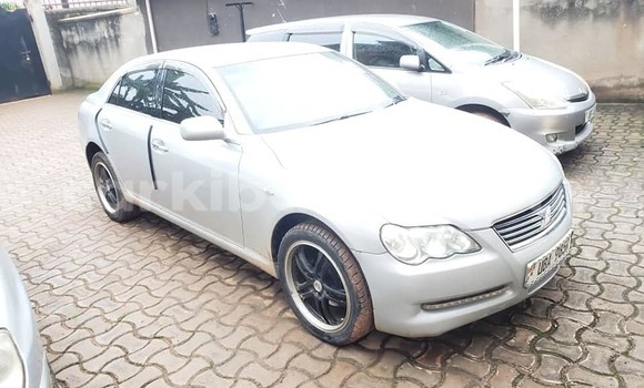 Acheter Occasion Voiture Toyota Mark X Gris à Kampala, Ouganda