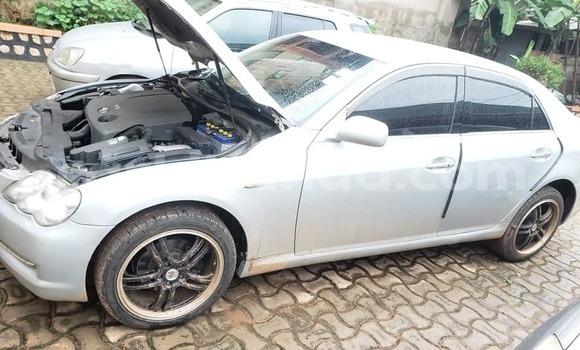 Gura Yakoze Toyota Mark X Silver Imodoka i Kampala mu Uganda Gura Yakoze Toyota Mark X Silver Imodoka i Kampala mu Uganda