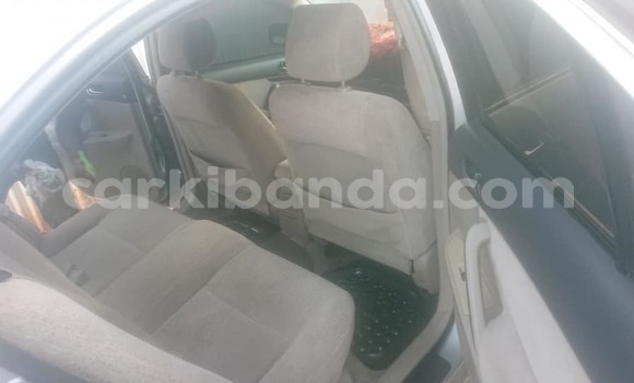 Gura Yakoze Toyota Premio Silver Imodoka i Kampala mu Uganda Gura Yakoze Toyota Premio Silver Imodoka i Kampala mu Uganda