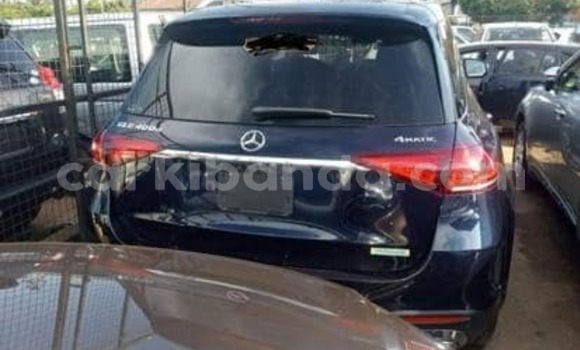 Gura Yakoze Mercedes‒Benz GLE Blue Imodoka i Kampala mu Uganda Gura Yakoze Mercedes‒Benz GLE Blue Imodoka i Kampala mu Uganda