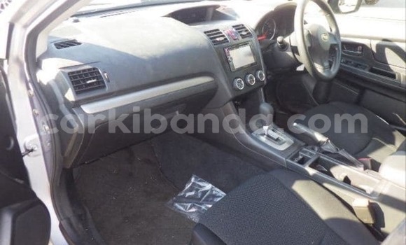 Gura Yakoze Subaru Impreza Silver Imodoka i Kampala mu Uganda Gura Yakoze Subaru Impreza Silver Imodoka i Kampala mu Uganda