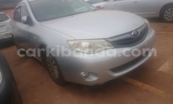 Gura Yakoze Subaru Impreza Silver Imodoka i Kampala mu Uganda