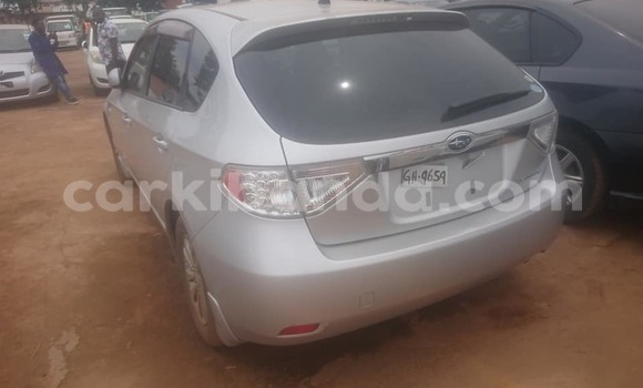Gura Yakoze Subaru Impreza Silver Imodoka i Kampala mu Uganda Gura Yakoze Subaru Impreza Silver Imodoka i Kampala mu Uganda