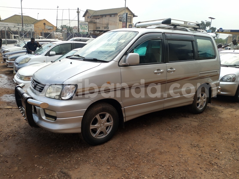 Big with watermark toyota noah uganda kampala 18350