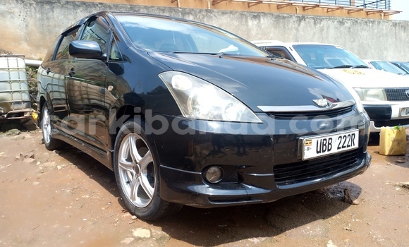 Gura Yakoze Toyota Wish Black Imodoka i Kampala mu Uganda Gura Yakoze Toyota Wish Black Imodoka i Kampala mu Uganda