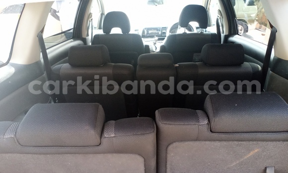 Gura Yakoze Toyota Wish Black Imodoka i Kampala mu Uganda Gura Yakoze Toyota Wish Black Imodoka i Kampala mu Uganda