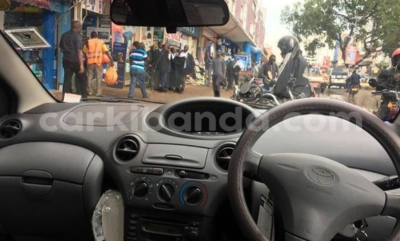 Nunua Imported Toyota Vitz Nyingine Gari ndani ya Kampala nchini Uganda Nunua Imported Toyota Vitz Nyingine Gari ndani ya Kampala nchini Uganda