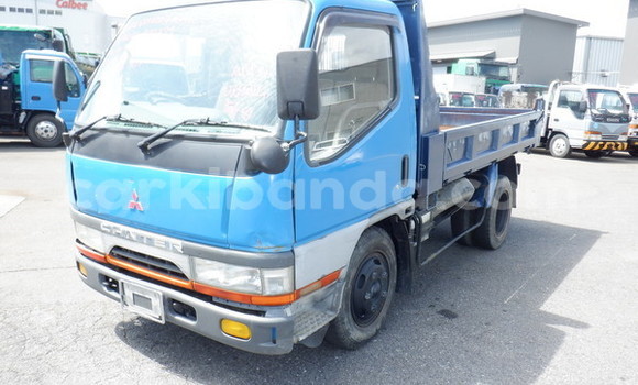 Gura Yakoze Mitsubishi L400 Blue Ikamyo i Kampala mu Uganda