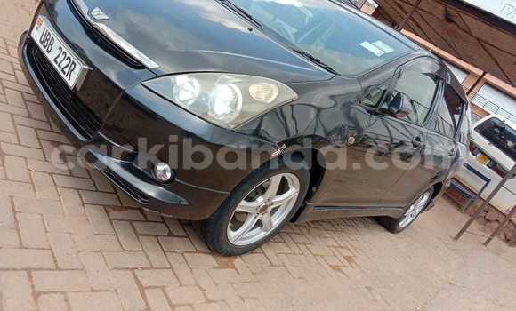 Gura Yakoze Toyota Wish Black Imodoka i Kampala mu Uganda Gura Yakoze Toyota Wish Black Imodoka i Kampala mu Uganda