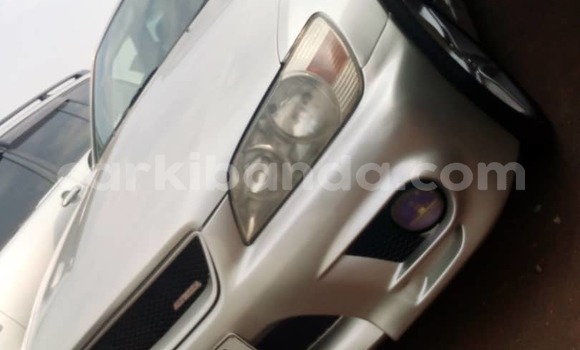 Nunua Ilio tumika Toyota Altezza Fedha Gari ndani ya Kampala nchini Uganda Nunua Ilio tumika Toyota Altezza Fedha Gari ndani ya Kampala nchini Uganda