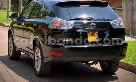 Nunua Ilio tumika Toyota Harrier Nyeusi Gari ndani ya Kampala nchini Uganda Nunua Ilio tumika Toyota Harrier Nyeusi Gari ndani ya Kampala nchini Uganda