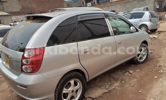 Gura Yakoze Toyota Nadia Silver Imodoka i Kampala mu Uganda Gura Yakoze Toyota Nadia Silver Imodoka i Kampala mu Uganda