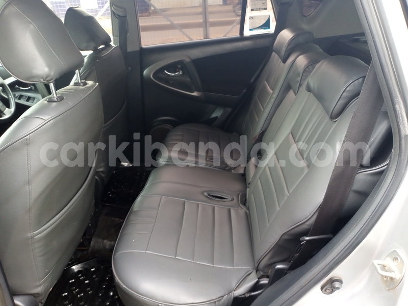 Big with watermark toyota rav4 uganda kampala 18413
