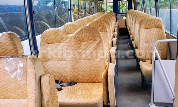 Buy Used Mitsubishi 3000 GT Blue Car in Kampala in Uganda Buy Used Mitsubishi 3000 GT Blue Car in Kampala in Uganda