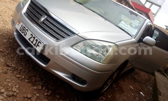 Gura Yakoze Toyota Premio Silver Imodoka i Kampala mu Uganda Gura Yakoze Toyota Premio Silver Imodoka i Kampala mu Uganda