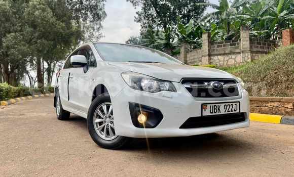 Gura Yakoze Subaru Impreza White Imodoka i Kampala mu Uganda Gura Yakoze Subaru Impreza White Imodoka i Kampala mu Uganda